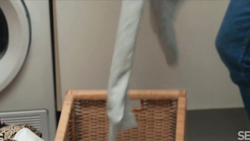 Hot Latina Resist - Ambar Lapiedra