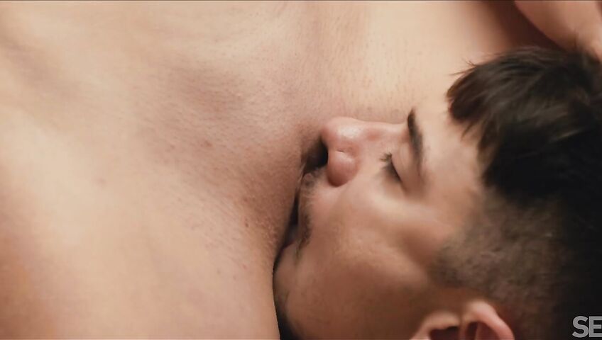 Hot Latina Resist - Ambar Lapiedra