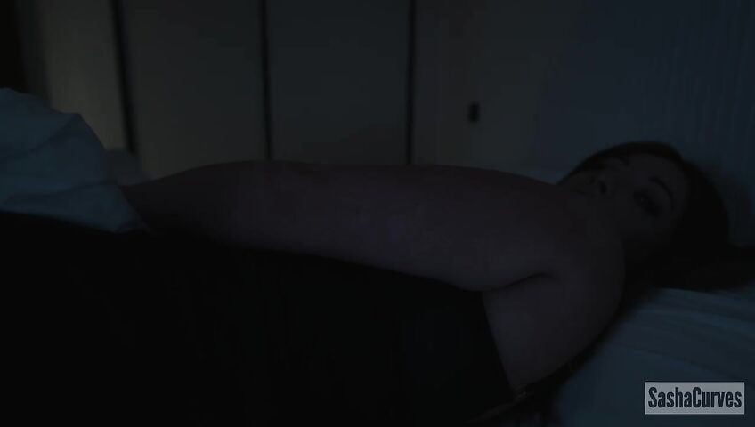 SashaCurves – Disconnected