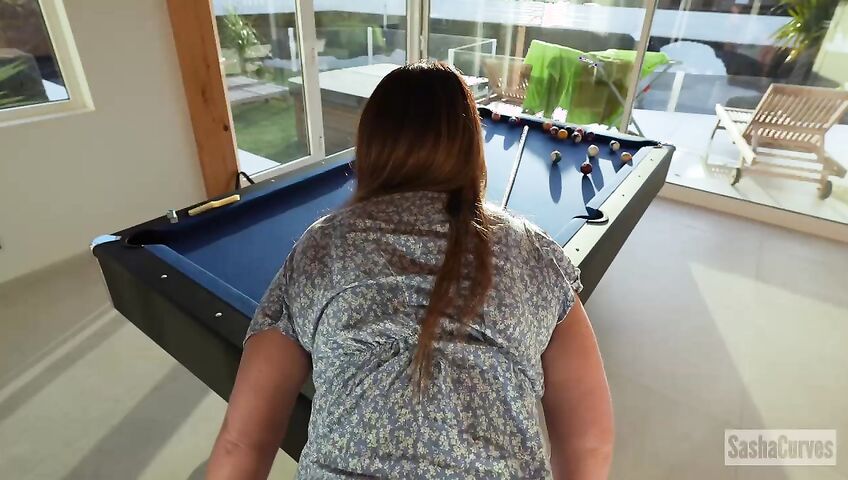 SashaCurves – Disconnected