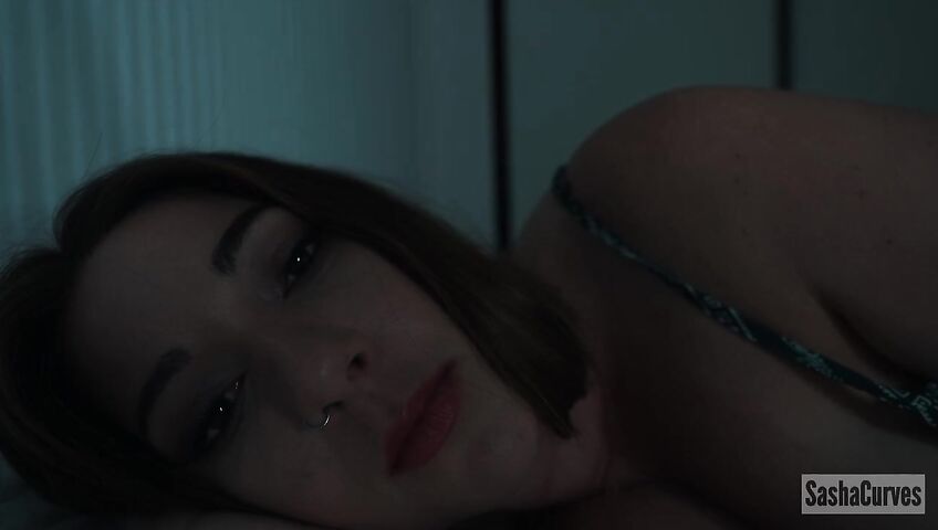 SashaCurves – Disconnected