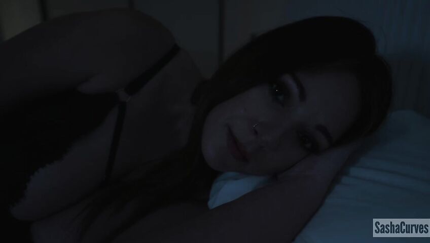 SashaCurves – Disconnected