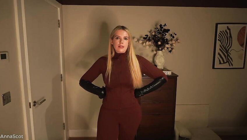 Anna Scot - Bad Auntie Meets her Match