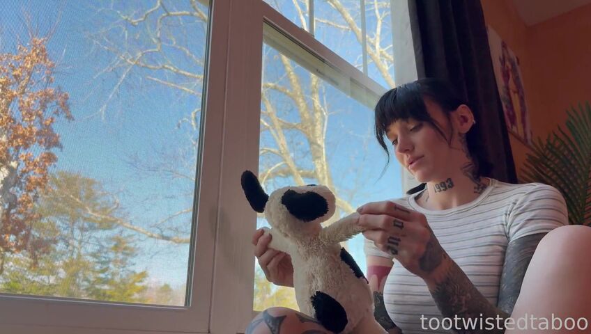 MissKittyQuinn | Tootwistedtaboo - Step Sis Swaps Step Bro For Stuffy