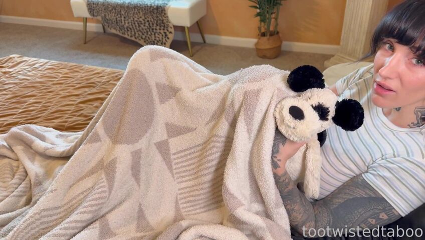 MissKittyQuinn | Tootwistedtaboo - Step Sis Swaps Step Bro For Stuffy