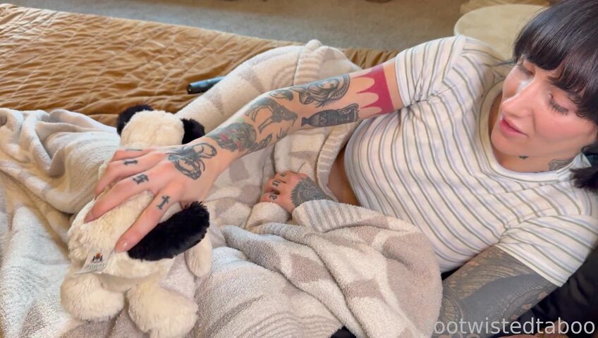 MissKittyQuinn | Tootwistedtaboo - Step Sis Swaps Step Bro For Stuffy