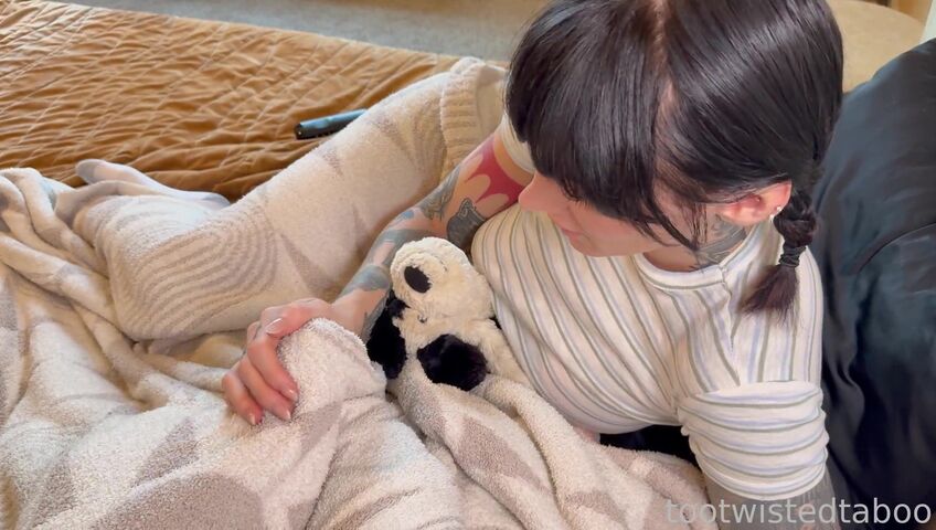 MissKittyQuinn | Tootwistedtaboo - Step Sis Swaps Step Bro For Stuffy