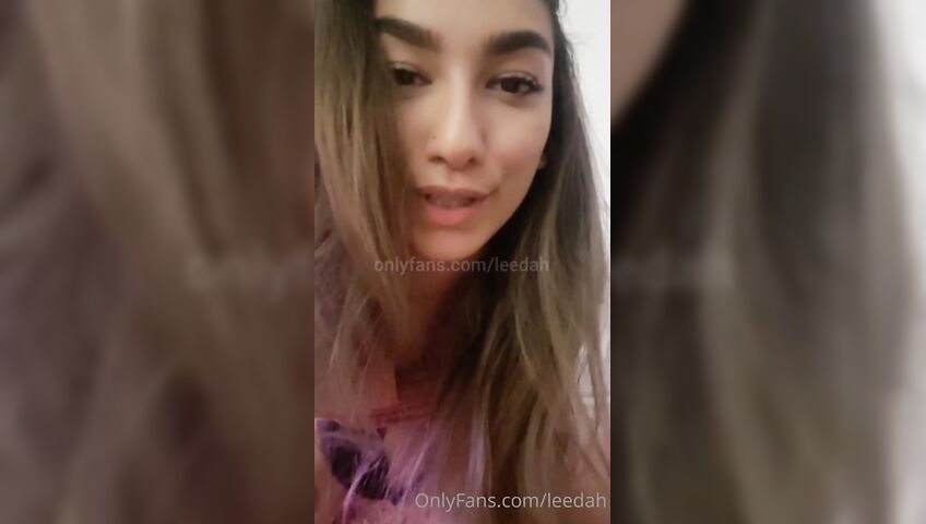 Leedah ASMR - Fucking herself with a dildo just off-camera