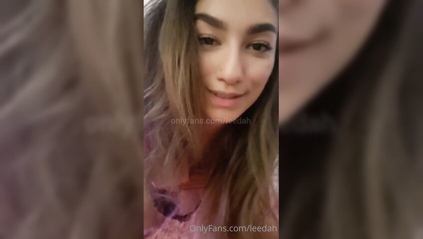 Leedah ASMR - Fucking herself with a dildo just off-camera