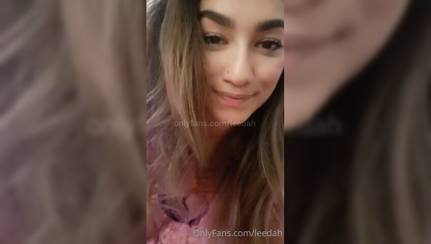 Leedah ASMR - Fucking herself with a dildo just off-camera