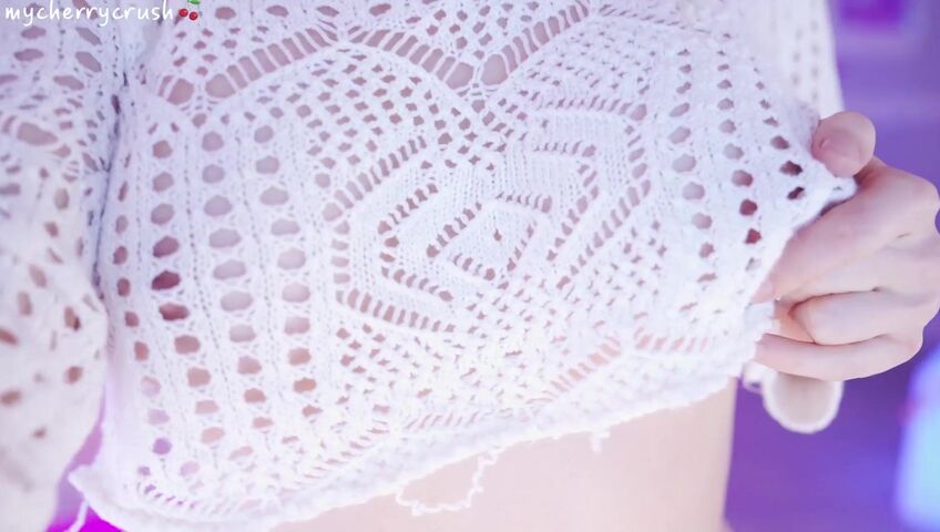 MyCherryCrush - Elf girl and the Insane Vibrator Machine