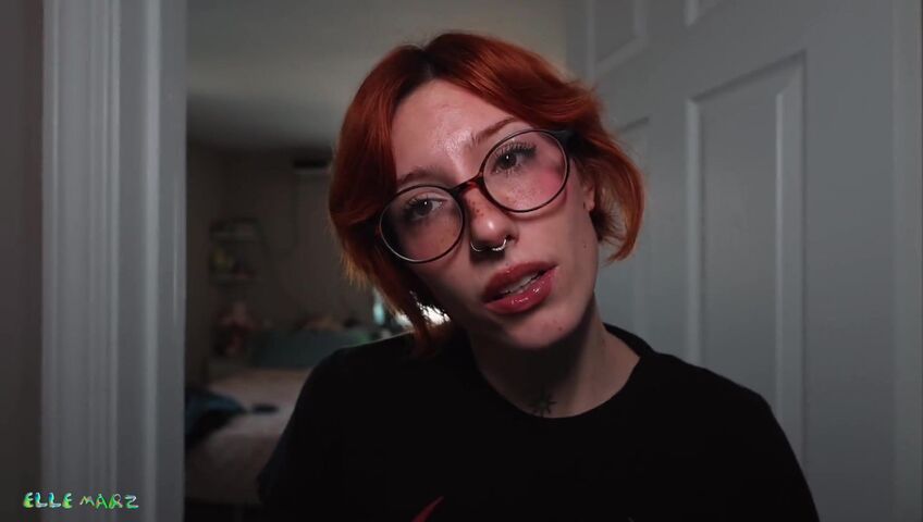 Elle Marz - More than friends | ASMR