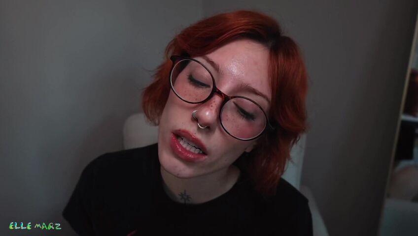 Elle Marz - More than friends | ASMR