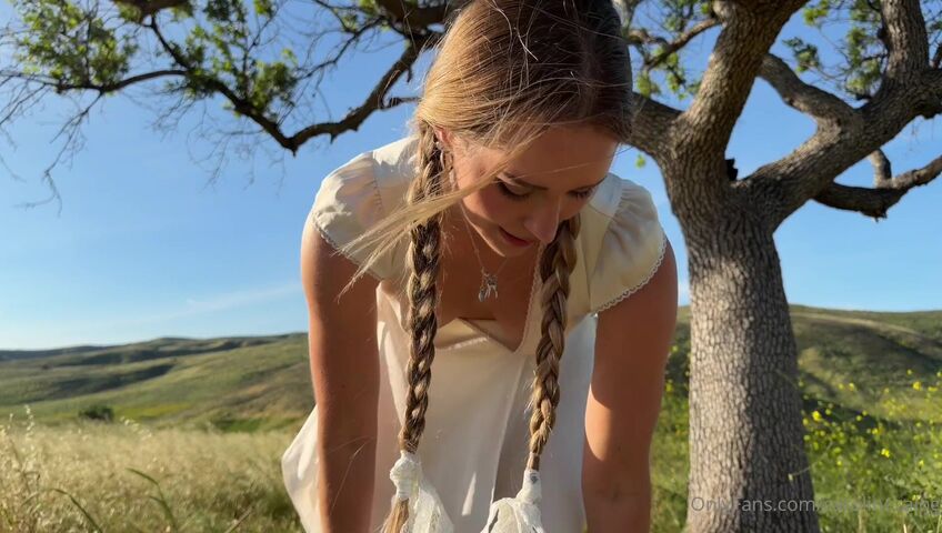 Caroline Zalog - St. Patrick's Day Try-On Haul