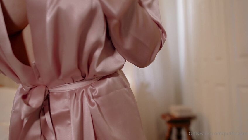 Puffin ASMR  - Try on haul time!