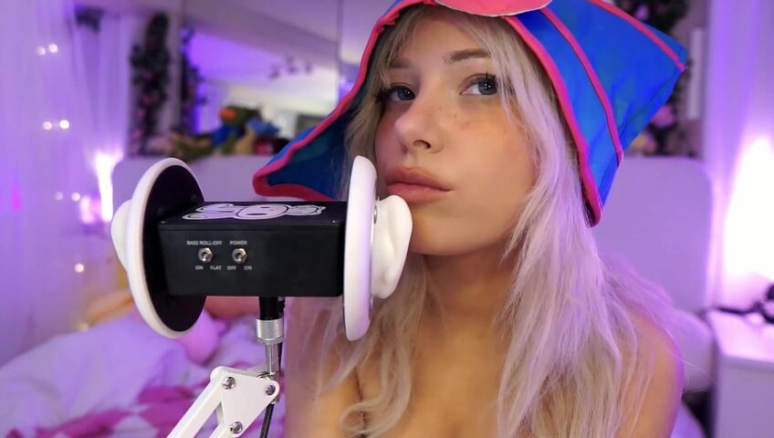 Dollblush ASMR - Dark Magician Girl Cosplay - Extended ASMR Ear Mic (Patreon)