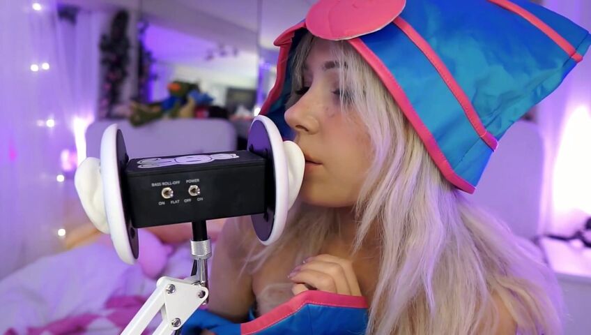 Dollblush ASMR - Dark Magician Girl Cosplay - Extended ASMR Ear Mic (Patreon)