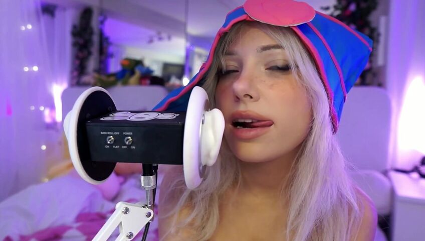 Dollblush ASMR - Dark Magician Girl Cosplay - Extended ASMR Ear Mic (Patreon)