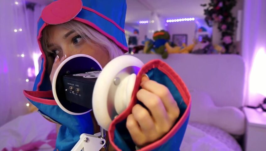 Dollblush ASMR - Dark Magician Girl Cosplay - Extended ASMR Ear Mic (Patreon)