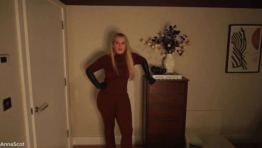 Anna Scot - Bad Auntie Meets Her Match