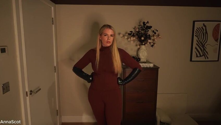 Anna Scot - Bad Auntie Meets Her Match