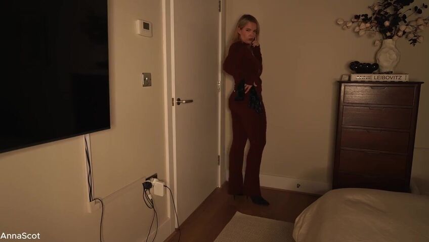 Anna Scot - Bad Auntie Meets Her Match