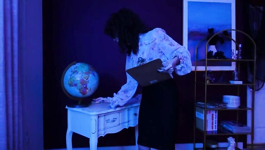 Savvy Star - Vampire Teacher: The Seduction