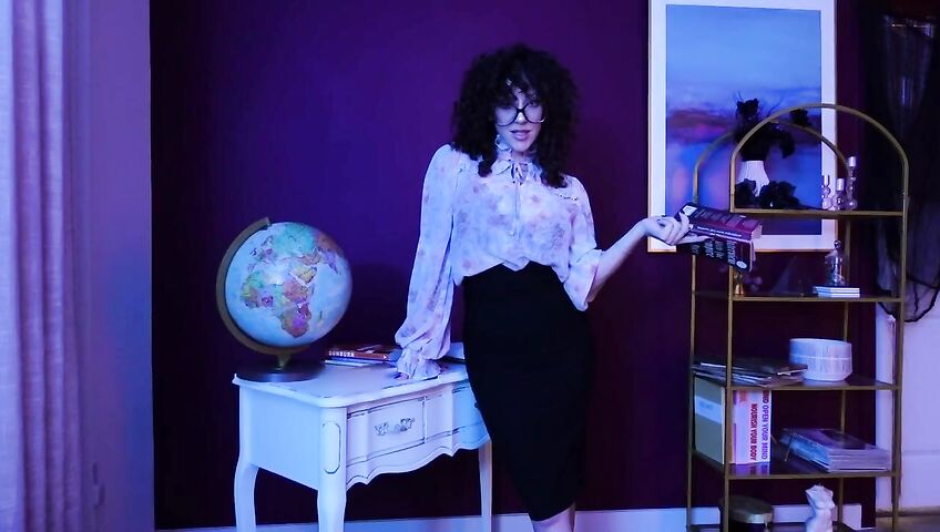 Savvy Star - Vampire Teacher: The Seduction