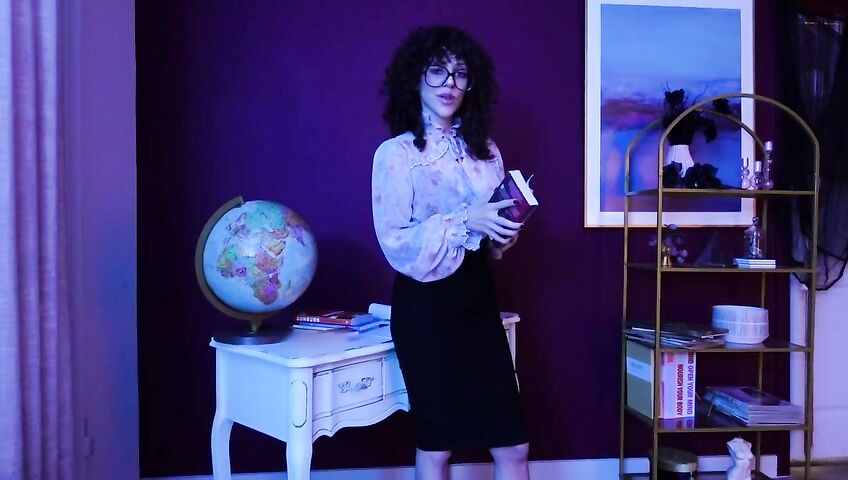 Savvy Star - Vampire Teacher: The Seduction