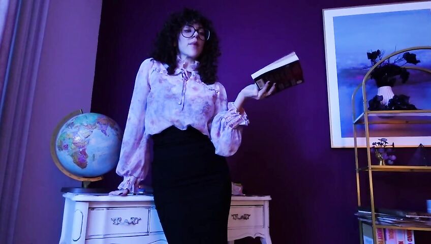 Savvy Star - Vampire Teacher: The Seduction