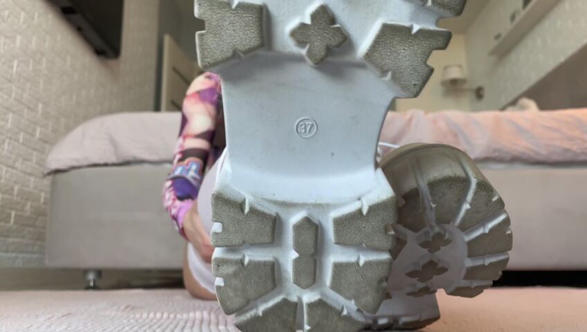 Trisha Moon - Toes In Stockings & Boots