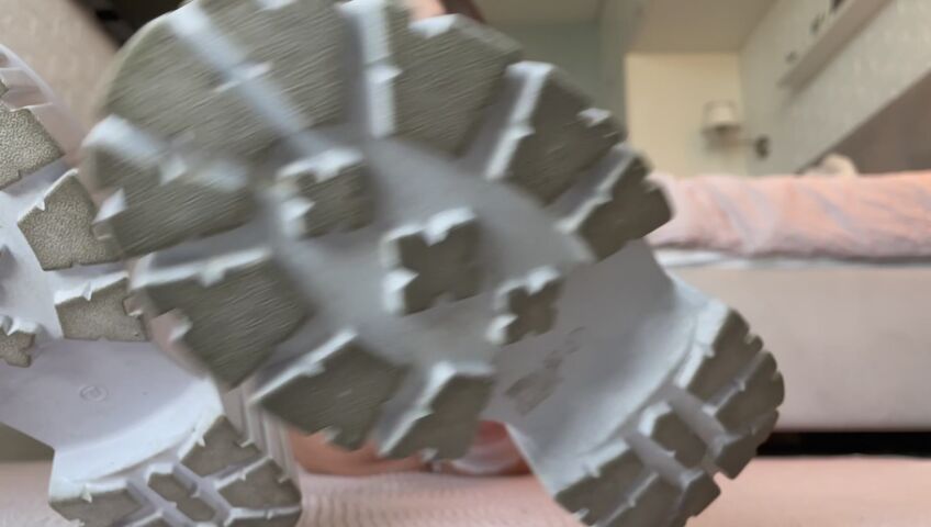 Trisha Moon - Toes In Stockings & Boots