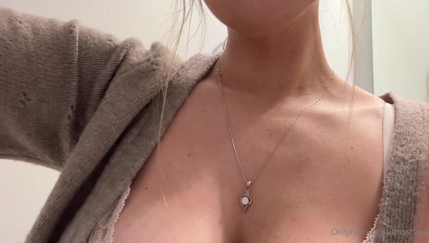 Miss Cassi ASMR - Hairstylist ASMR and Wash