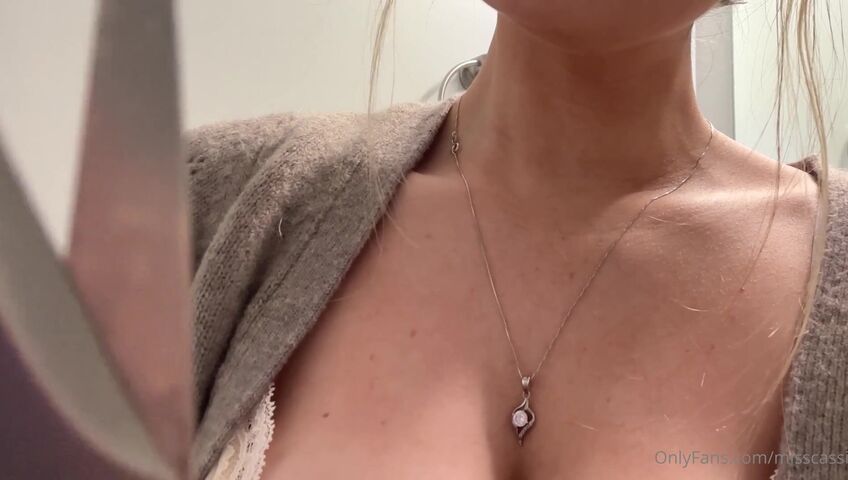 Miss Cassi ASMR - Hairstylist ASMR and Wash