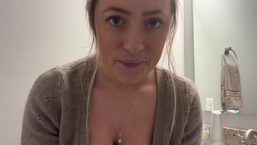 Miss Cassi ASMR - Hairstylist ASMR and Wash