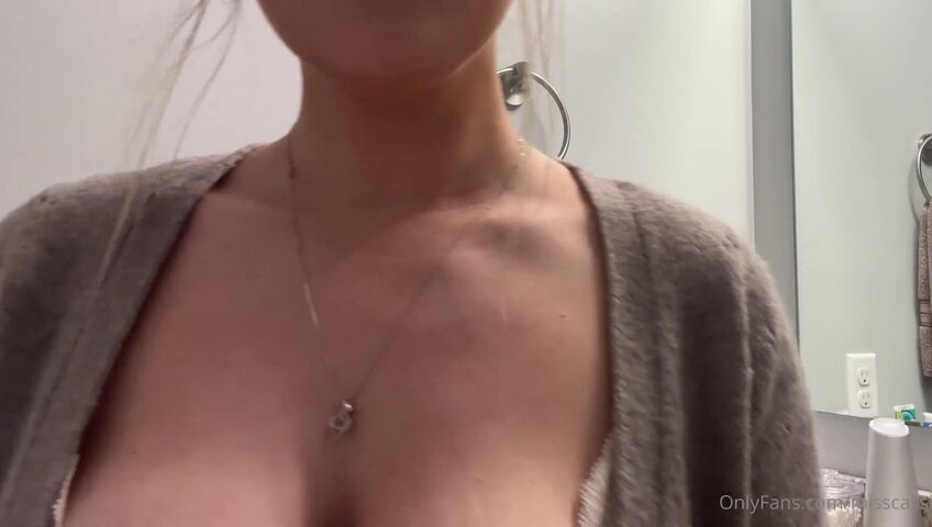 Miss Cassi ASMR - Hairstylist ASMR and Wash