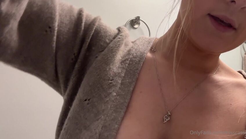 Miss Cassi ASMR - Hairstylist ASMR and Wash