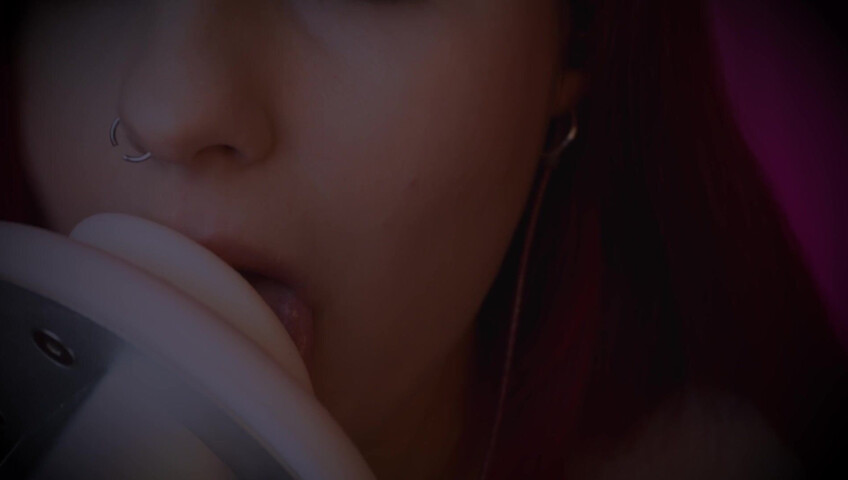 Alpaca ASMR - Ear Licking