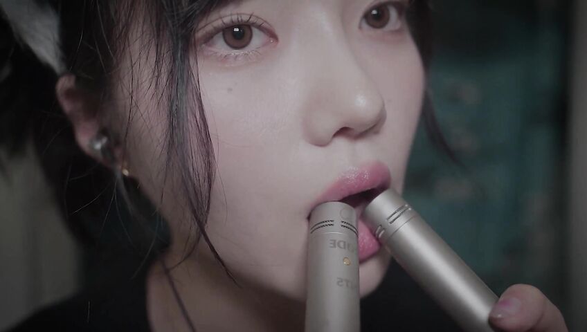 ASMR Nareun R_E_STUDIO 小勾勾给你舔耳朵????