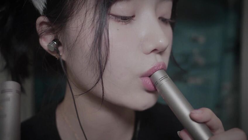 ASMR Nareun R_E_STUDIO 小勾勾给你舔耳朵????