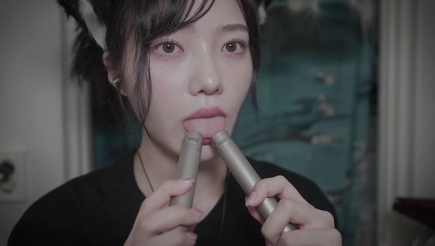 ASMR Nareun R_E_STUDIO 小勾勾给你舔耳朵????