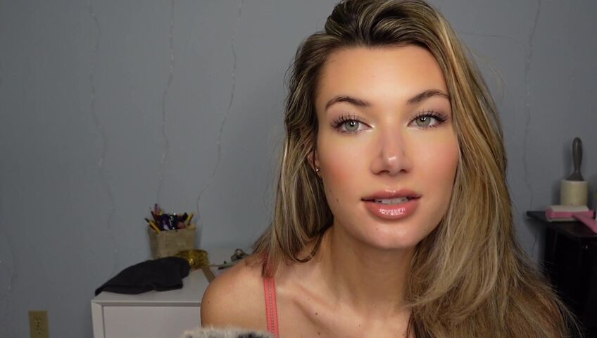 Sabrina Vaz - ASMR Besties Dad and I Get Intimate as I Trim Him Up xx