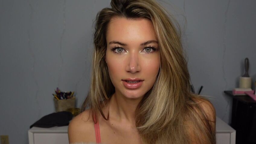 Sabrina Vaz - ASMR Besties Dad and I Get Intimate as I Trim Him Up xx