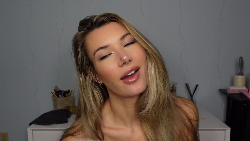 Sabrina Vaz - ASMR Besties Dad and I Get Intimate as I Trim Him Up xx