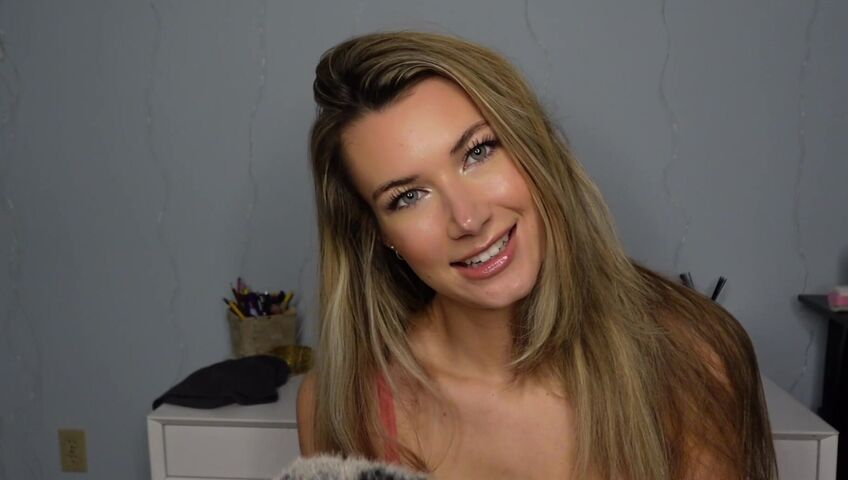 Sabrina Vaz - ASMR Besties Dad and I Get Intimate as I Trim Him Up xx