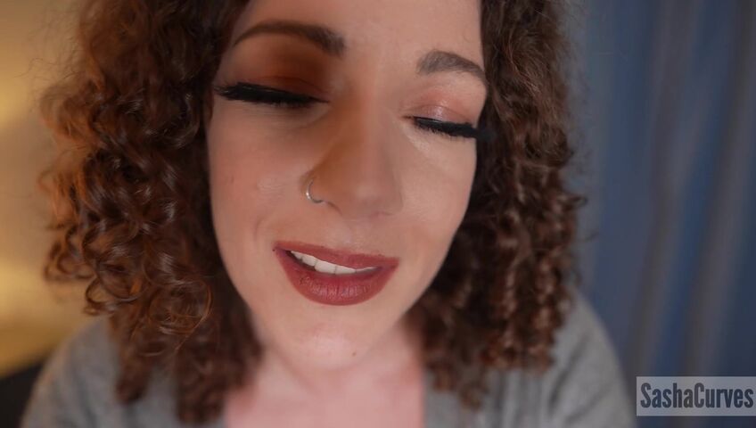 SashaCurves - Free Use Mom On The Family Vacation