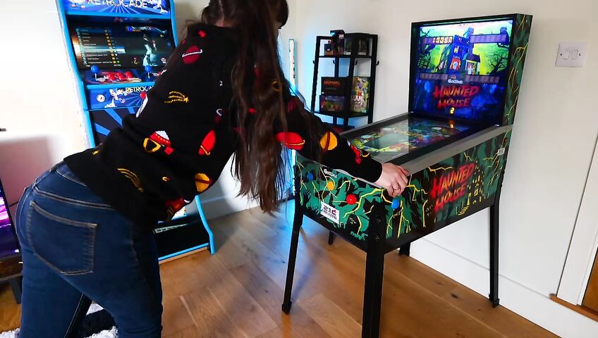 Sydney Harwin – HELPING YOUR stepSISTER OVER A BREAKUP