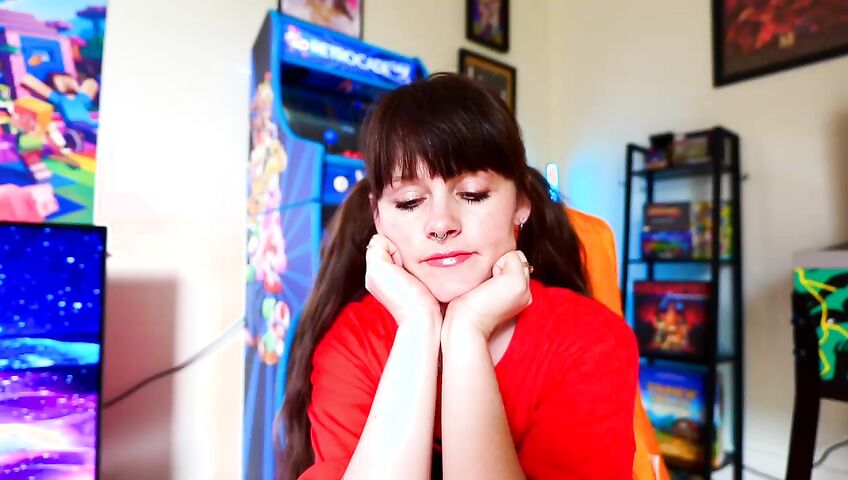 Sydney Harwin – HELPING YOUR stepSISTER OVER A BREAKUP