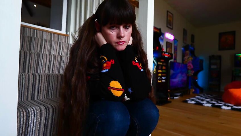 Sydney Harwin – HELPING YOUR stepSISTER OVER A BREAKUP