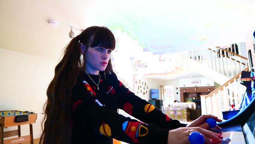 Sydney Harwin – HELPING YOUR stepSISTER OVER A BREAKUP